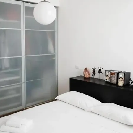 Yr - Station * 米兰